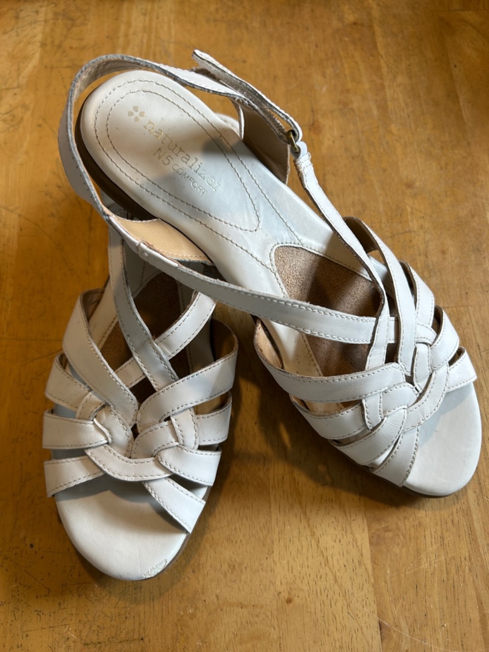 NATURALIZER Nella White Leather Strappy N5 Slingback Sandals